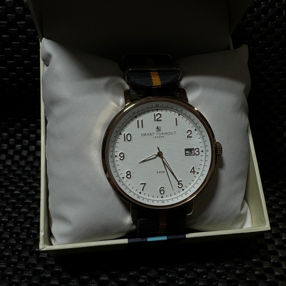 Men’s Smart Turnout London Watch Wristwatch w/ Box & Papers Water Resistant 5ATM - Picture 12 of 12